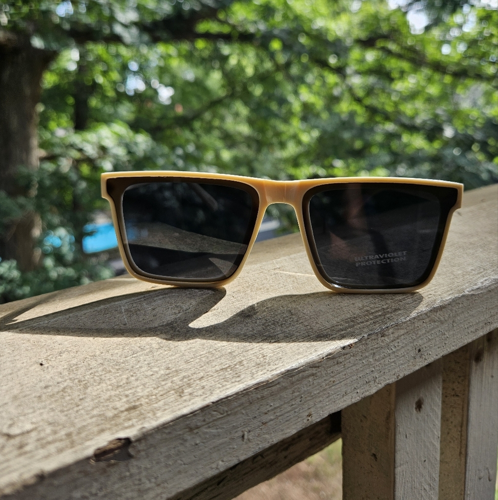 Totally 80s Sunglasses ☀️